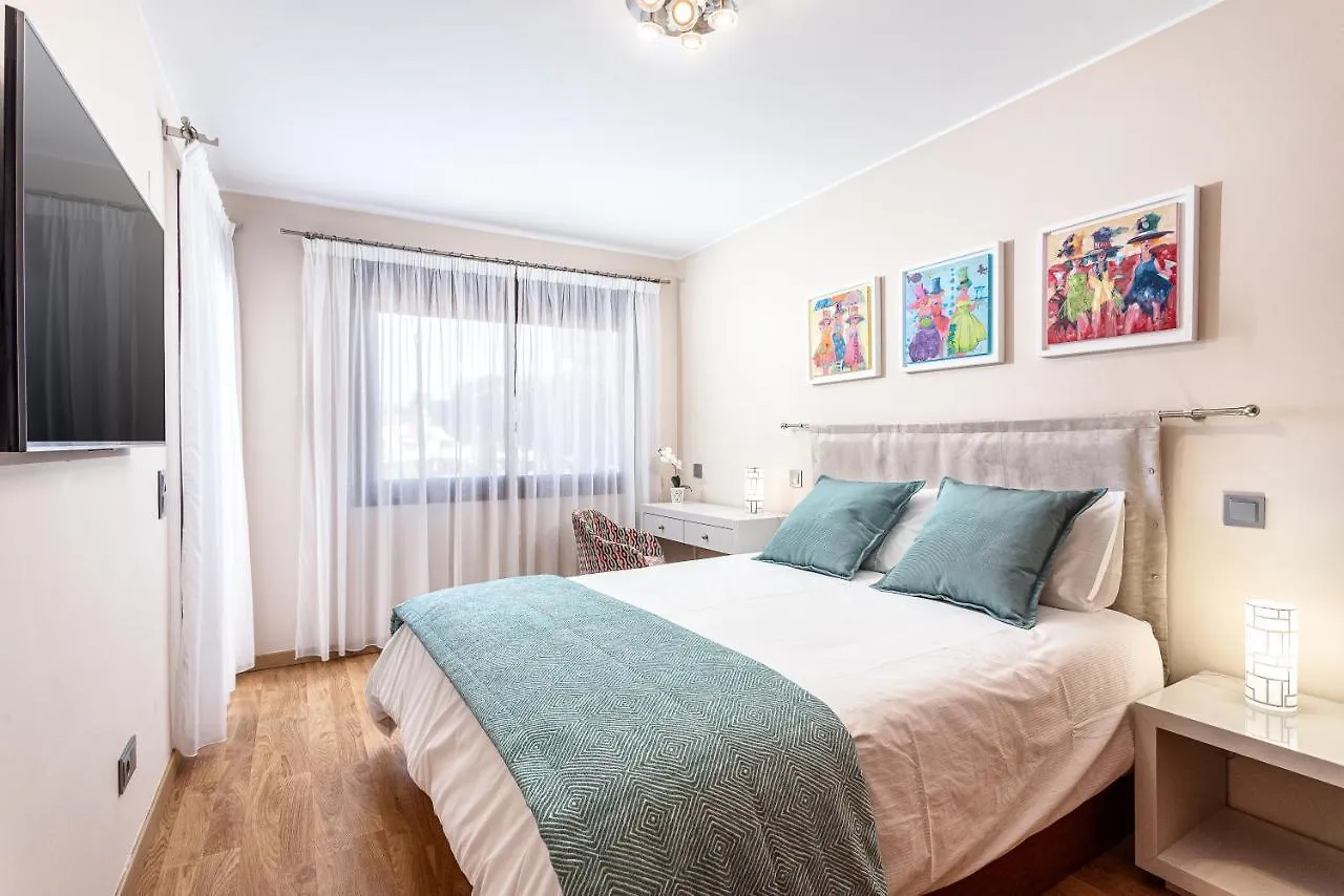 Villa Simone By Intiholidays Quarteira 0*,