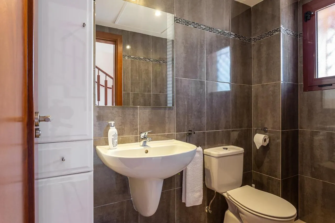 Holiday home Villa Simone By Intiholidays Quarteira